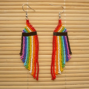 Szivárvány színű színes  gyöngy lógós, hosszú fülbevalók, ajándék - ékszer - fülbevaló - csillár fülbevaló - Meska.hu