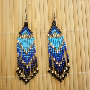 Közelgő éjszaka színátmenetes  gyöngy lógós, hosszú fülbevalók, ajándék - ékszer - fülbevaló - lógó fülbevaló - Meska.hu