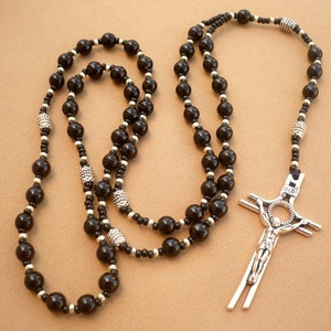 Fekete -ezüst férfi rózsafüzér rózsafüzér nyaklánc , férfi nyaklánc,  férfi ékszer, Meska -  - Meska.hu