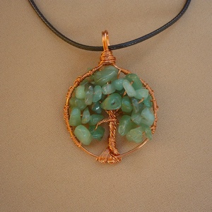 Életfa medálos nyaklánc aventurin ásvánnyal, csakra, féldrágakő ékszer, ajándék - ékszer - nyaklánc - medálos nyaklánc - Meska.hu