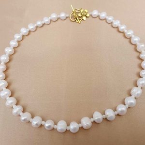 Tenyésztett édesvízi gyöngy, igazgyöngy nyaklánc, gyöngyékszer, gyöngy nyaklánc - ékszer - nyaklánc - gyöngyös nyaklánc - Meska.hu