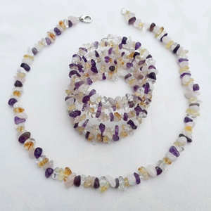 Négyféle ásványchipsből készült memória karkötő, ásvány karkötő - ékszer - karkötő - gyöngyös karkötő - Meska.hu