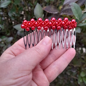 Gyöngyös fésű többféle színben - ruha & divat - hajdísz & hajcsat - hajcsat & hajtű - Meska.hu