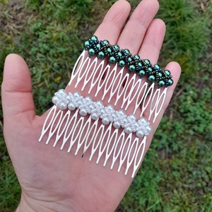 Gyöngyös fésű többféle színben - ruha & divat - hajdísz & hajcsat - hajcsat & hajtű - Meska.hu