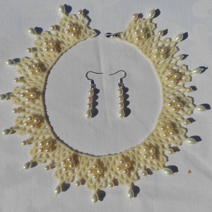 Fehér elegáns gyöngynyaklánc, teklagyöngy ékszer, ajándék - esküvő - ékszer - ékszerszett - Meska.hu