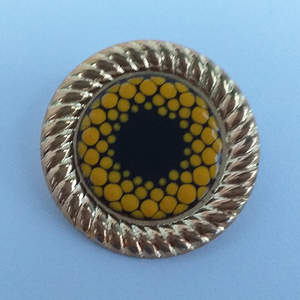 Mandala hatású napraforgós kitűző, Ékszer, Kitűző és Bross, Kitűző, Tűzzománc, MESKA