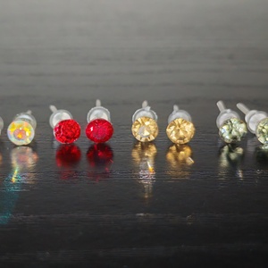 Rivoli fülbevaló 5mm (többféle) - ékszer - fülbevaló - pötty fülbevaló - Meska.hu