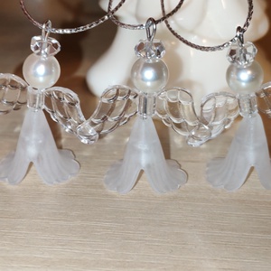 Angyalka hegyikristállyal - karácsony - karácsonyi lakásdekoráció - karácsonyfadíszek - Meska.hu