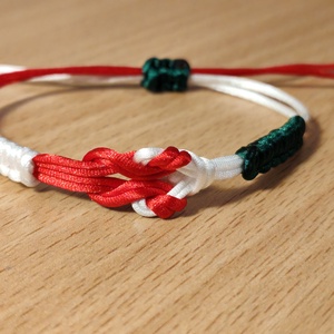 Tulipán Makramé Karkötő - ékszer - karkötő - fonott karkötő - Meska.hu