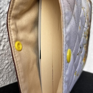 Virágos-könyves vízálló könyvtok - könyv & zene - könyvtok - Meska.hu