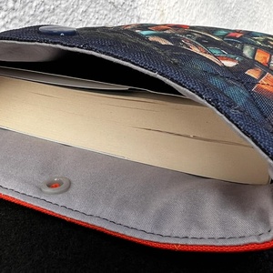 Különleges könyves-virágos mintás könyvtok vízálló anyagból - könyv & zene - könyvtok - Meska.hu