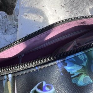 Divatos félhold alakú táska - táska & tok - kézitáska & válltáska - vállon átvethető táska - Meska.hu