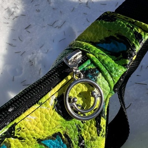 Különleges félhold alakú táska - táska & tok - kézitáska & válltáska - vállon átvethető táska - Meska.hu