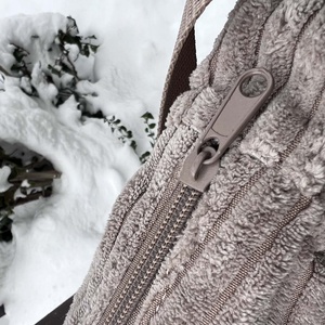 Divatos vastag kordbársonyból készült félhold alakú táska - táska & tok - kézitáska & válltáska - vállon átvethető táska - Meska.hu