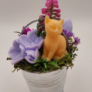 Kis fém vödör szappanvirágokkal és kiscicával, Otthon & Életmód, Dekoráció, Virágdísz és tartó, Csokor & Virágdísz, Virágkötés, Szappankészítés, MESKA