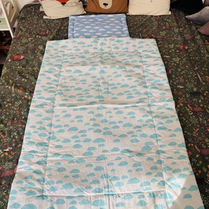 Ágynemű szett (felhős) - játék & sport - ovis felszerelés - ovis ágynemű - Meska.hu