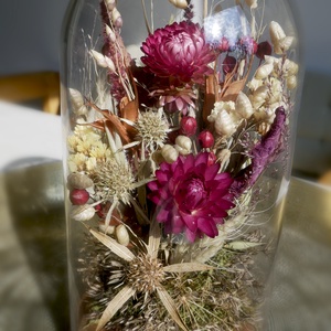 Bordó szárazvirág kompozíció üvegbúra alatt - otthon & lakás - dekoráció - virágdísz és tartó - csokor & virágdísz - Meska.hu