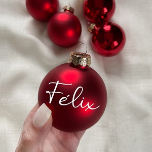 MATT BORDÓ - Egyedi feliratú karácsonyi üveggömb - karácsony - karácsonyi lakásdekoráció - karácsonyfadíszek - Meska.hu