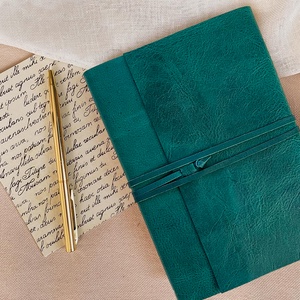 Vintage sötétzöld bőr notesz, napló, tervező, jegyzetfüzet, rajzfüzet, utazási napló, Otthon & Életmód, Papír írószer, Jegyzetfüzet & Napló, Bőrművesség, Könyvkötés, MESKA