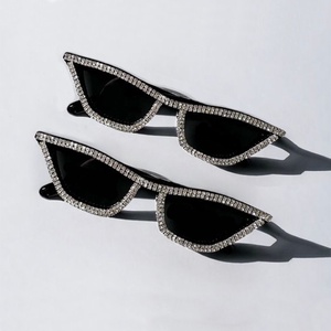 Esküvői party napszemüveg - Cat Eye Diamond - esküvő - dekoráció - helyszíni dekor - Meska.hu