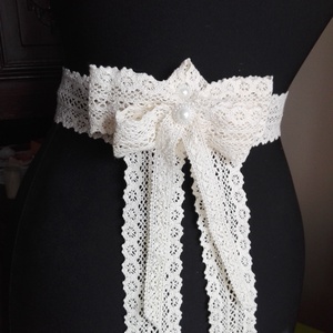 Romantikus csipke öv esküvőre -  - Meska.hu