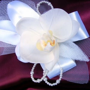 Orchideás kitűző esküvőre - esküvő - kiegészítők - kitűző - Meska.hu