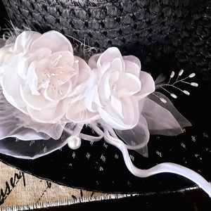 Rózsás kalapdísz - ruha & divat - sál, sapka, kendő - kalap - Meska.hu