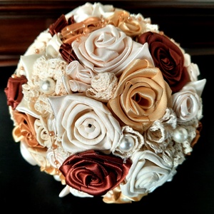 Bieder gömbcsokor - esküvő - menyasszonyi- és dobócsokor - Meska.hu