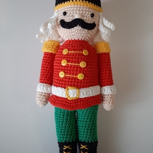Diótörő figura - Meska.hu