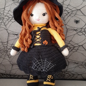 A boszorkány,aki nem ijeszt,hanem elvarázsol. - Meska.hu