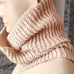 AKCIÓ!!! Kötött körsál - ruha & divat - sál, sapka, kendő - sál - Meska.hu