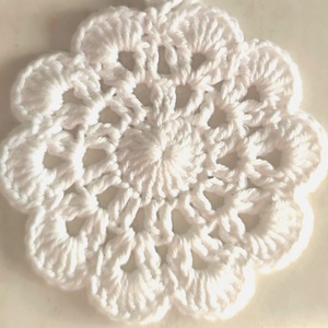 Horgolt virágos nyaklánc  - Meska.hu