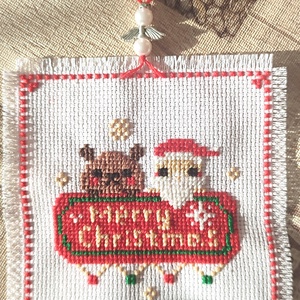 AKCIÓ!!! Keresztszemes karácsonyi dekoráció , Karácsony, Karácsonyi lakásdekoráció, Karácsonyi ajtódíszek, Hímzés, Gyöngyfűzés, gyöngyhímzés, MESKA