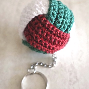 Horgolt labda kulcstartó  - Meska.hu