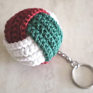 Horgolt labda kulcstartó  - játék & sport - sport és kikapcsolódás - labdajátékok - Meska.hu