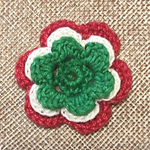 Horgolt kokárda , Ékszer, Kitűző és Bross, Horgolás, MESKA