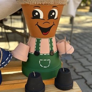 Kertész cserépbaba, Otthon & Életmód, Ház & Kert, Cserépbaba, Festett tárgyak, A te kertedbe is elkélne egy kertész? :) Jó helyen jársz!

27 cm magas, agyagcserépből készült, ker..., MESKA