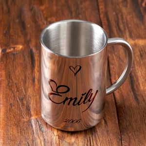 Gravírozott duplafalú fém bögre - Név, Otthon & Életmód, Konyhafelszerelés, tálalás, Tálalás, Bögre & Csésze, Gravírozás, pirográfia, MESKA