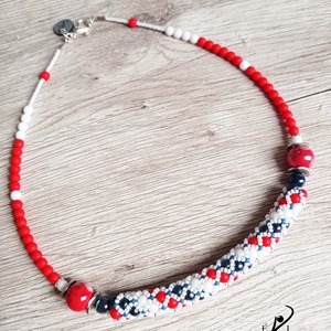 Piros, fehér és kék romantikus hurka - ékszer - nyaklánc - medál nélküli nyaklánc - Meska.hu