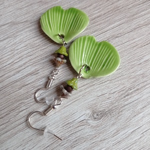 Zöld ginkgo biloba fülbevaló - Meska.hu