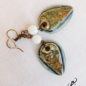 TENGERI ÁLOM - porcelánfülbevaló - ékszer - fülbevaló - lógó fülbevaló - Meska.hu