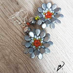 Matt ezüst színű virág fülbevaló - ékszer - fülbevaló - lógós kerek fülbevaló - Meska.hu Matt ezüst színű virág fülbevaló - ékszer - fülbevaló - lógós kerek fülbevaló - Meska.hu