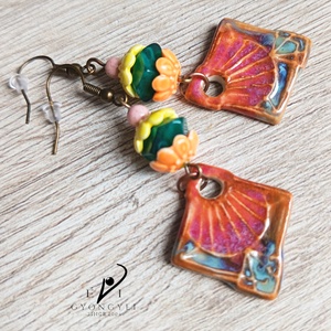 Keleti rombuszok porcelán fülbevaló  - Meska.hu