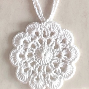 Horgolt virágos nyaklánc , Ékszer, Nyaklánc, Medálos nyaklánc, Ékszerkészítés, Horgolás, MESKA