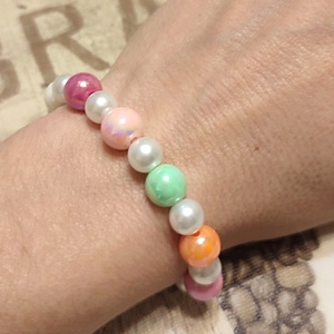 Színes gyöngyös karkötő , Esküvő, Ékszer, Karkötő & Csuklódísz, Ékszerkészítés, Gyöngyfűzés, gyöngyhímzés, MESKA