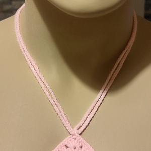 Horgolt nyaklánc  - ékszer - nyaklánc - medálos nyaklánc - Meska.hu