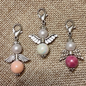 Angyalkás táskadíszek - táska & tok - kulcstartó & táskadísz - táskadísz - Meska.hu