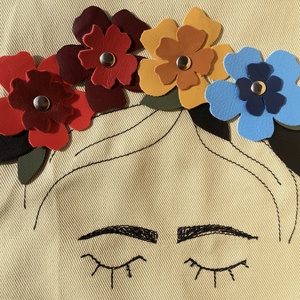 Frida vászon szatyor 3D-s virágokkal díszítve - színes virágos - táska & tok - bevásárlás & shopper táska - shopper, textiltáska, szatyor - Meska.hu