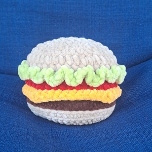 �Horgolt hamburger� - játék & sport - plüssállat & játékfigura - ember - Meska.hu