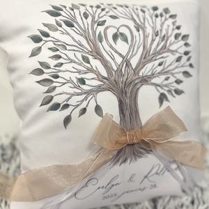 Szerelemfa életfa nászajándék párna, egyedi nevek és dátum, esküvő, évforduló, esküvői ajándék huzat+belső - esküvő - emlék & ajándék - nászajándék - esküvői párna - Meska.hu